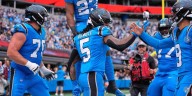 Dowdle has 239 yards from scrimmage vs. former team as Panthers beat Cowboys on FG as time expires