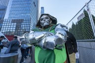 Superhéroes y villanos de todos los universos se reúnen en la Comic Con de Nueva York