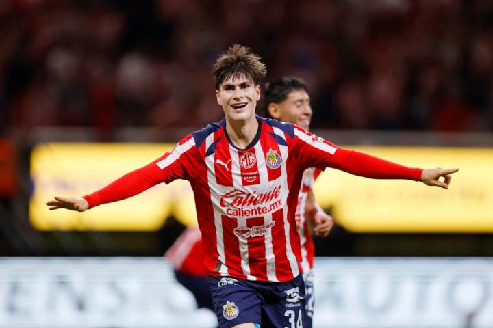 Guadalajara humilla al Atlas en el Clásico Tapatío