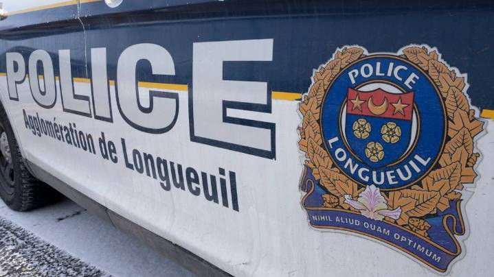 Woman dies after being hit by car on Route 116 in Longueuil