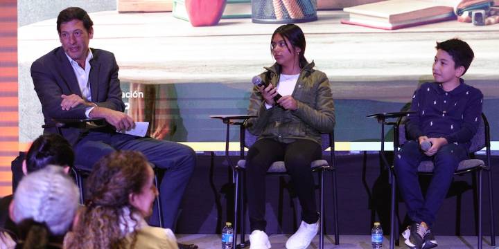 El valioso foro educativo de Fundación Barco que busca solucionar el problema de la deserción escolar
