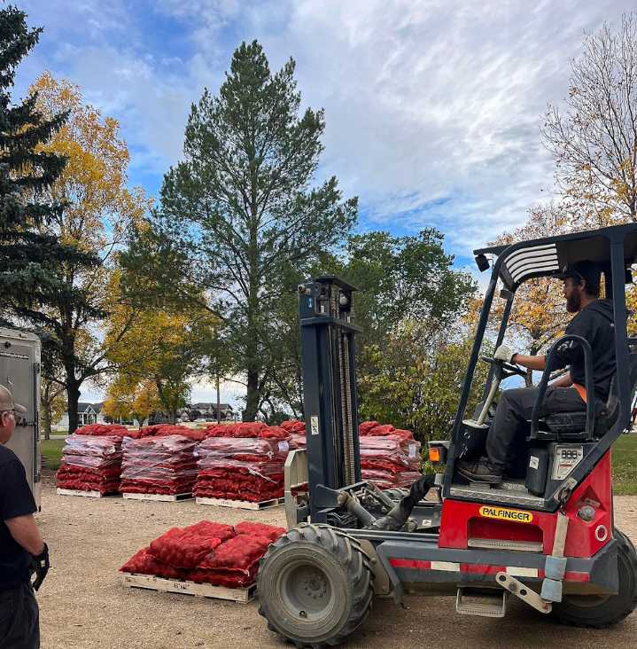The Family Place distributes 30K of potatoes to entire community
