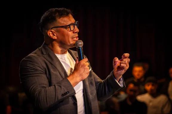 Maravilla Martínez: “Tenemos que empezar por los orígenes, por los sueños”