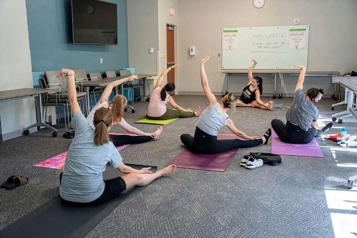 Southern Hills Hospital provides a circle of care for moms and babies