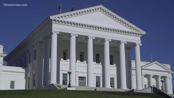 Virginia House advances redistricting debate with 50