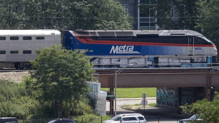 Metra proposes at least 10% fare increase for next year in 2026 budget plan