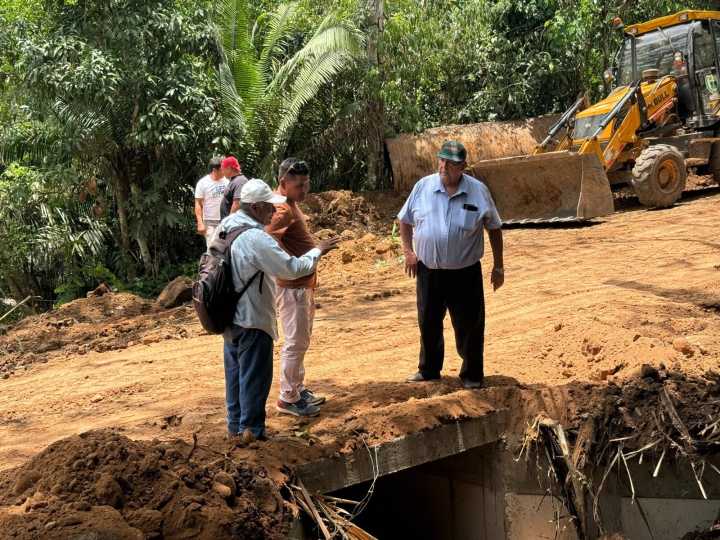 Alcalde de La Banda de Shilcayo supervisa trabajos de mejoramiento de vías en diversos sectores del distrito