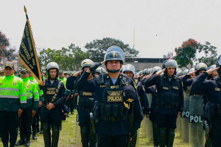 Arriola removió la cúpula de la PNP tras protestas y críticas por uso de la fuerza