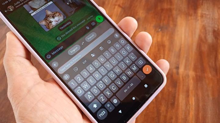 Google quietly added a nifty feature to Gboard that makes typing lightning quick
