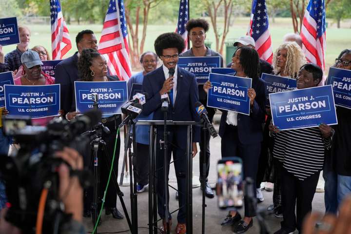 Progressive rising star mounts challenge against longtime House Democrat