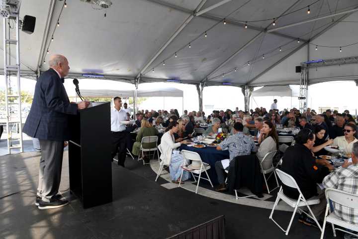 San Pedro honors six athletes at the annual Sportswalk of Fame ceremony