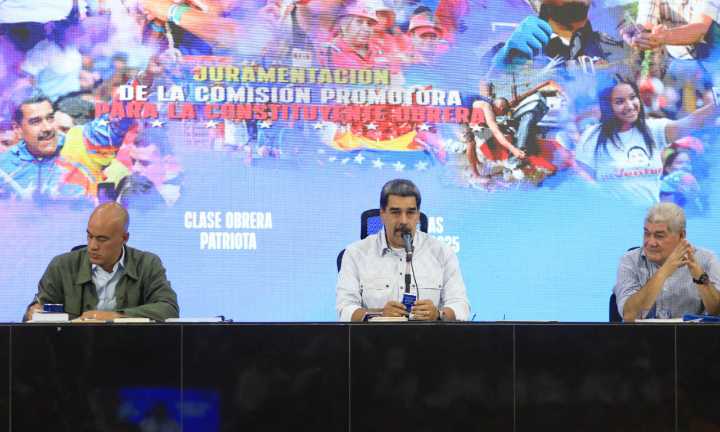 Maduro ordena ejercicios militares de 72 horas en la costa venezolana