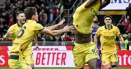 Milan remonta con Santi Giménez y toma la cima de la Serie A
