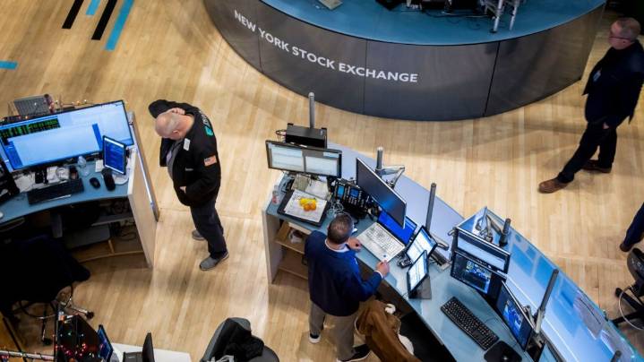 Fuerte rebote de ADRs y bonos argentinos en Wall Street tras los anuncios de Bessent