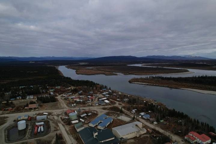 U.S. government to take 10 % stake in Canadian mining company