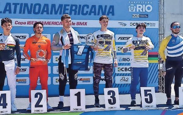 Sube Luis a podio mundial de bicicross