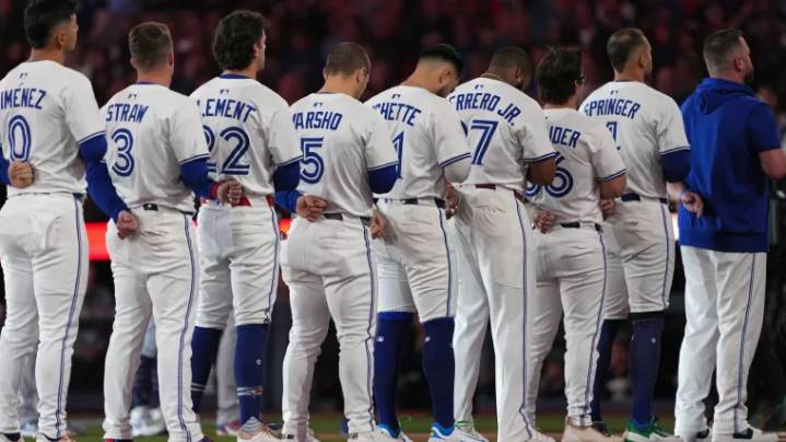 There are 2 Canadian players in the World Series between Blue Jays and Dodgers