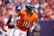 Deadspin | Broncos stun Giants with 33-point 4th quarter