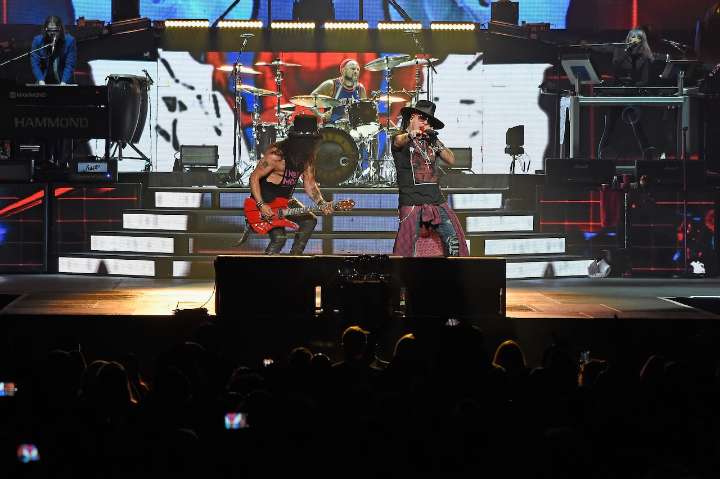 Axl Rose throws mic at new Guns N' Roses drummer’s kit and storms off stage (video)