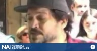 Tensión a metros del voto de Milei: un fanático libertario agredió a un periodista en vivo