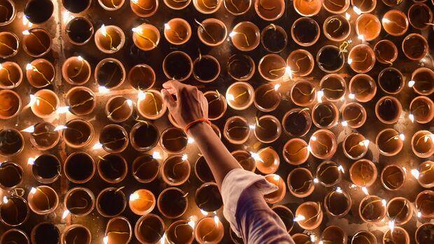 IN PHOTOS | Celebrating Diwali around the world