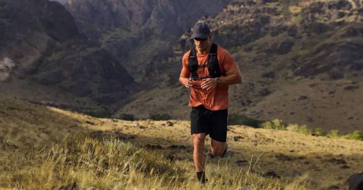 Cyclists and runners rushing for 'phenomenal' Huawei smartwatch that rivals Apple