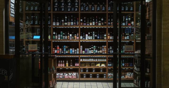 Delhi Government Liquor Outlets Asked To Issue Online Delivery Challans To Wholesalers