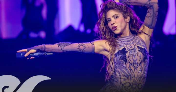 Shakira anima el evento de TelevisaUnivision y hace cantar y bailar a decenas de estrellas