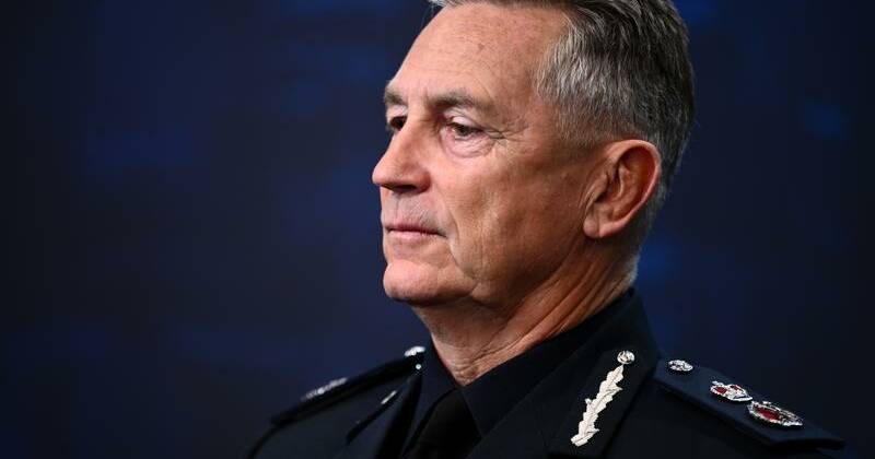 Top cop's chopper ride could have grounded police ops