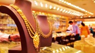 India tightens gold export rules for jewellers