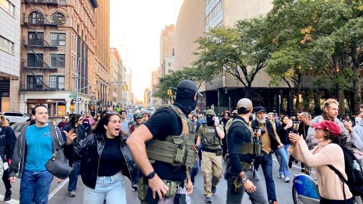 Immigration agents conducting sweep on NYC's famed Canal Street confronted by protesters