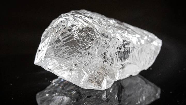 Hallan un diamante "raro" de 340 quilates en Rusia: "Se caracteriza por su pureza excepcional"