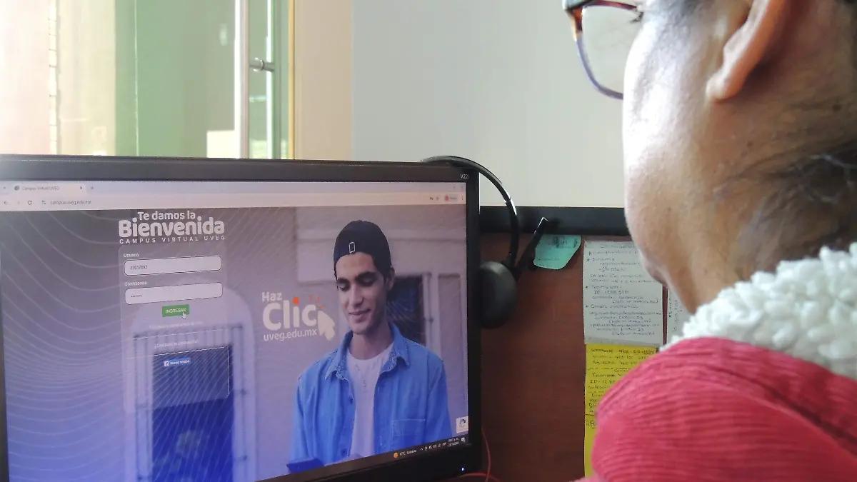 Quieres continuar con tus estudios de preparatoria o universidad. Aquí te decimos cómo