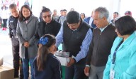 En Texcoco apoyan a niños de primarias públicas con entrega de 28 mil pares de zapatos