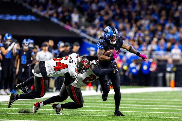 PHOTOS: Lions find magic on Monday night, stifle red