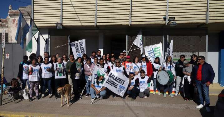 Paro docente en Río Negro: en Viedma, la Unter realiza una toma «pacífica» del Consejo Escolar