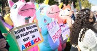 'No Kings' rally returns to Boise to oppose Trump administration, this time in costumes