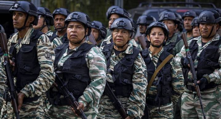 Venezuela realiza ejercicios ante cualquier "violencia bélica" que pueda darse en el país 